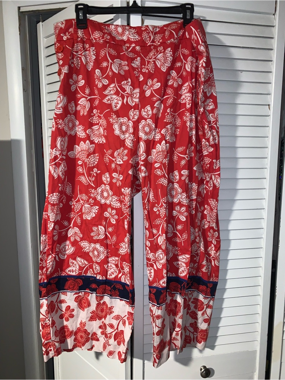 Eloquii Plus Size Women’s Printed Button-Hip Cropped Pants